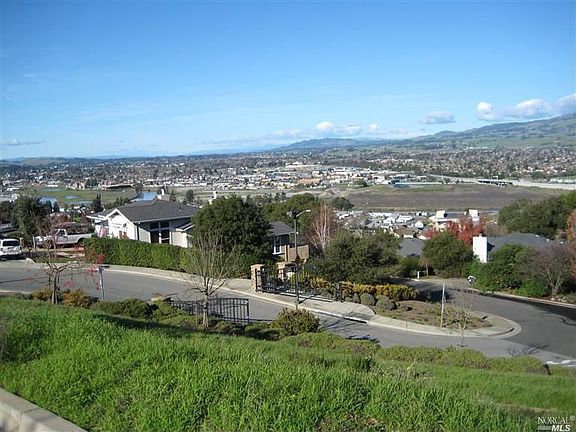 2nd image of 123 Kimberly Way