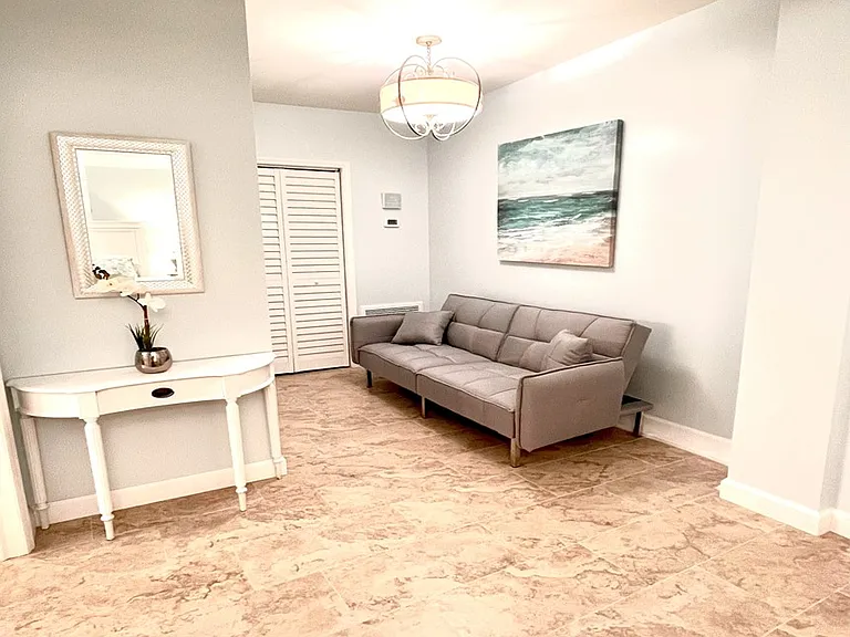 17 Pompano Ave — Photo 8