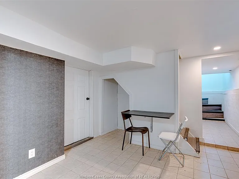1627 Marentette Ave #BASEMENT — Photo 14