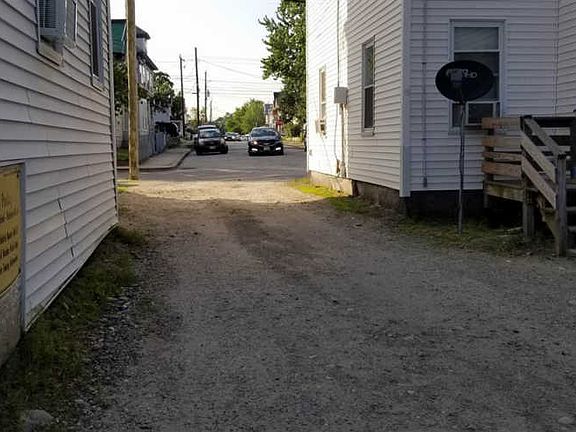 4th image of 18 Blossom St #20