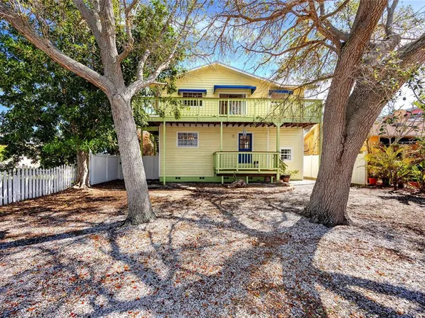 3114 57th St S, Gulfport, FL 33707