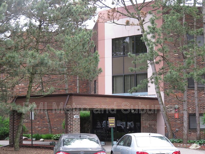 1st image of 1018 Castilian Ct APT 216