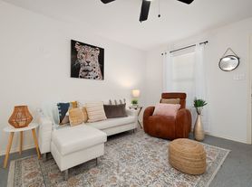 1320 Del Oro Lane, 10