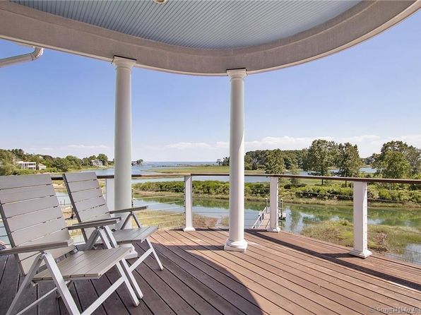 29 Covelee Dr, Norwalk, CT 06855