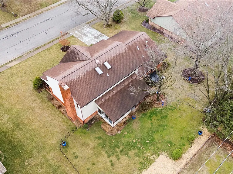 1017 Woodleaf Dr — Photo 8