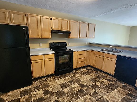2nd image of 2420 Bostrom Ct APT 5