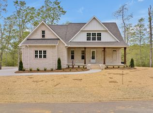 650 Harbour Greens Pl, Sparta, TN 38583