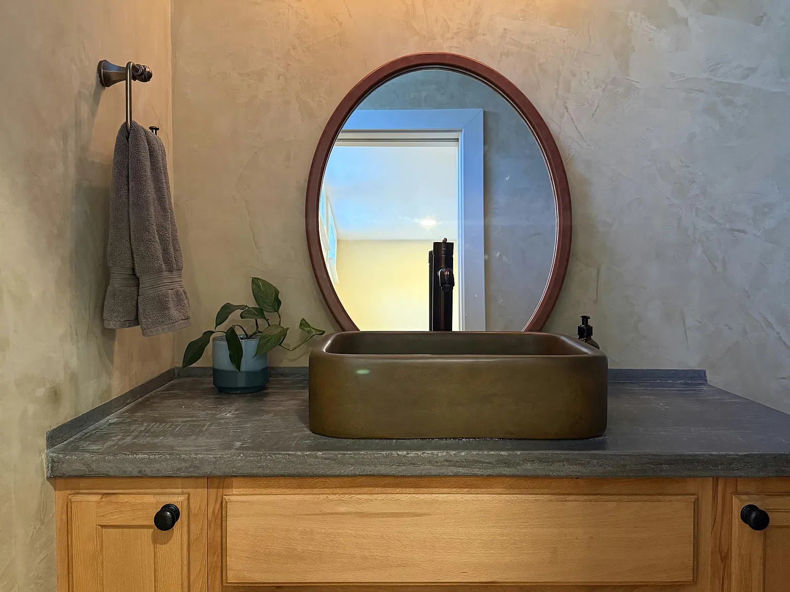 Studio, 450 sqft, $1,500 — Photo 2