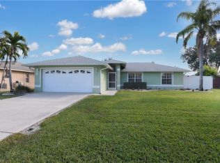 111 SE 14th Ct, Cape Coral, FL 33990