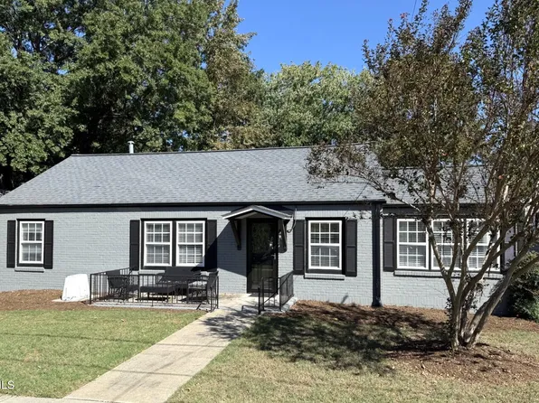 202 W Chatham St, Apex, NC 27502