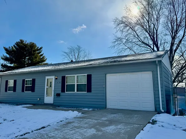 4125 Poplar Ave, Richton Park, IL 60471