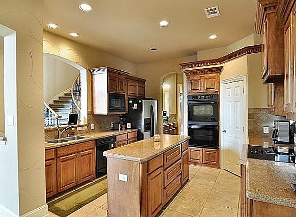 2nd image of 15151 Woodbluff Dr