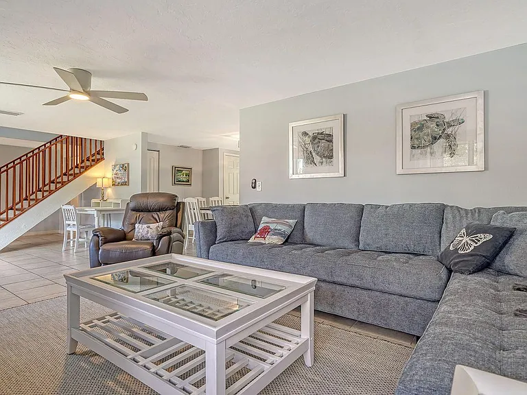 6061 Border Ln — Photo 18