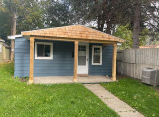 720 N East St, Fenton, MI 48430