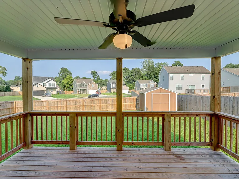 1385 Harmon Ln — Photo 25