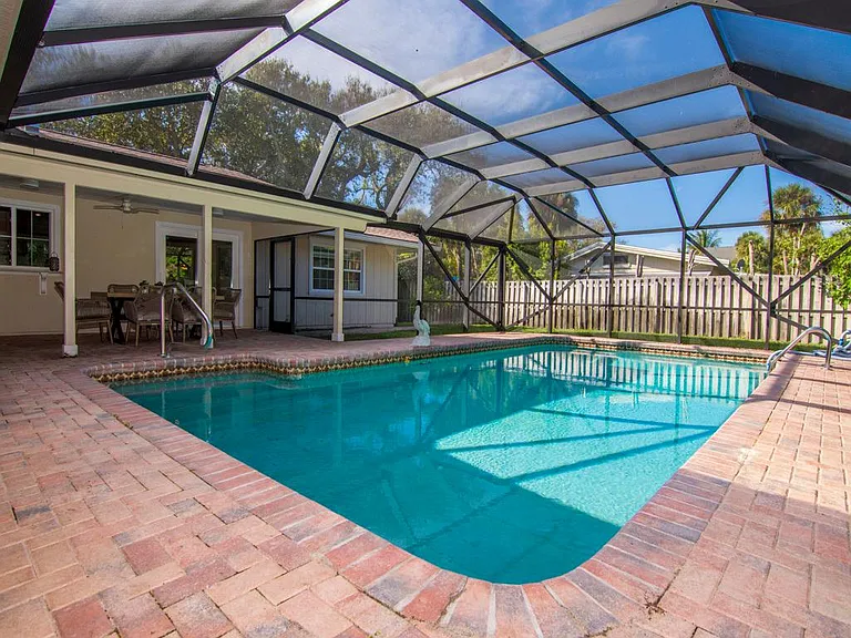 1526 Pelican Ln — Photo 26