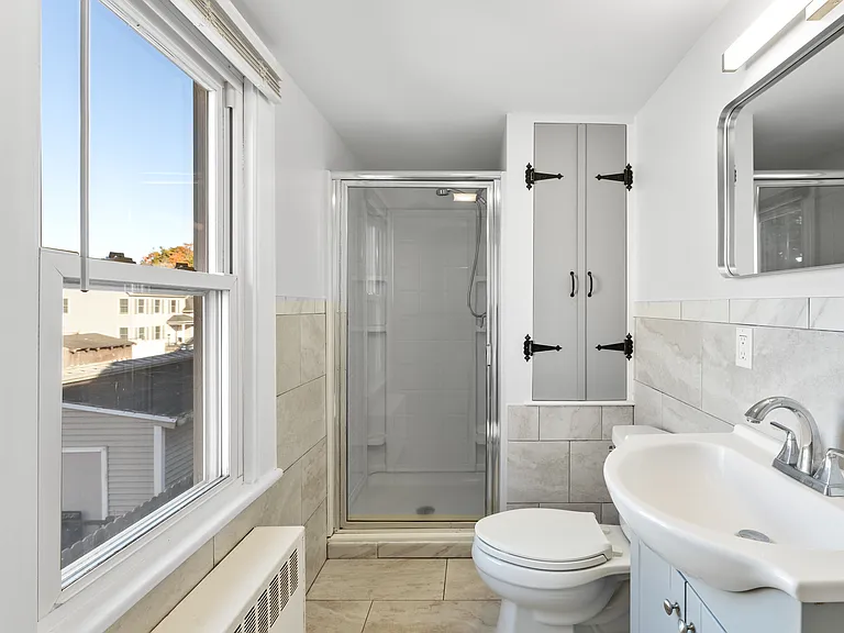 14 Plymouth Ave #A — Photo 32