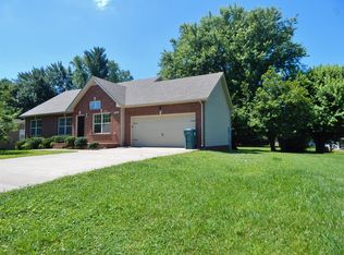 2306 Green Acres Dr, Clarksville, TN 37042
