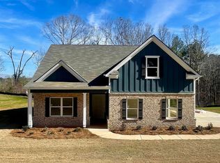 215 Strickland Loop, Forsyth, GA 31029