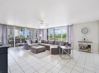 5550 Heron Point Dr APT 304, Naples, FL 34108