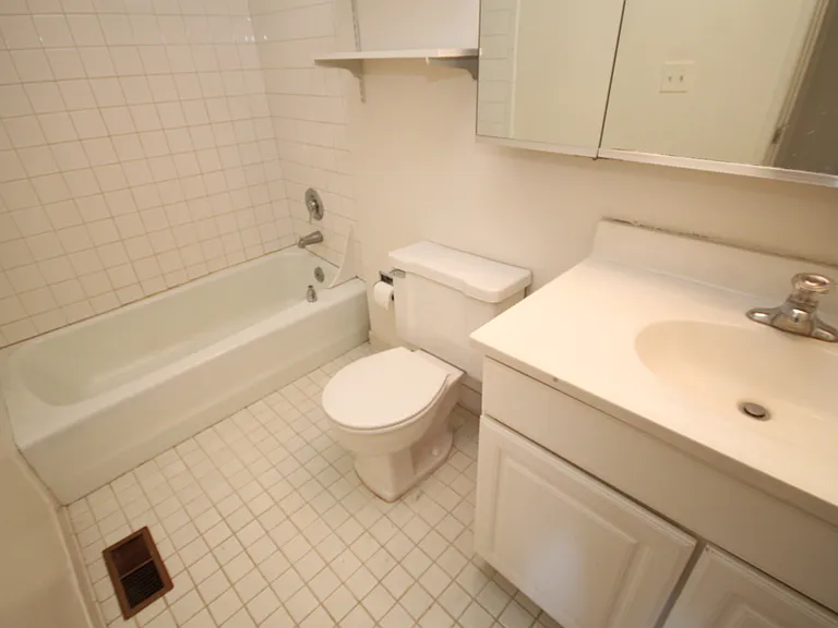 424 W Belden Ave #4W — Photo 12