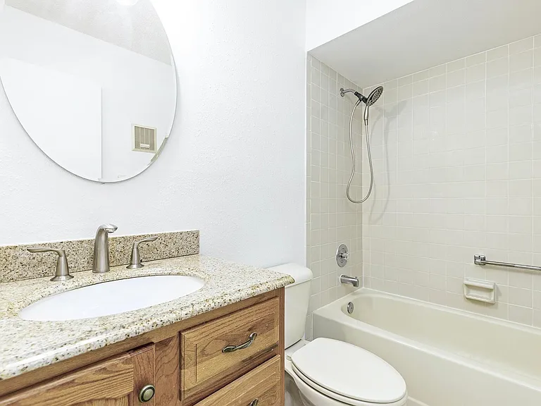 13608 S Village Dr #7204 — Photo 17