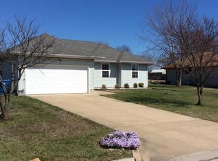 104 W Holly Ridge Rd, Willard, MO 65781
