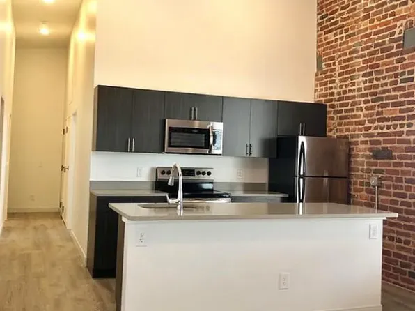 1 West Cary Apartments