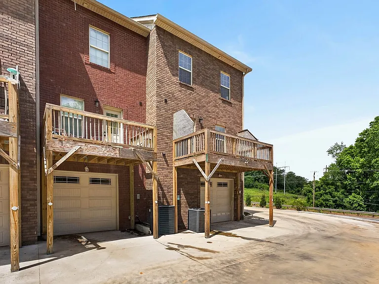 500 Peachers Mill Rd #A — Photo 32