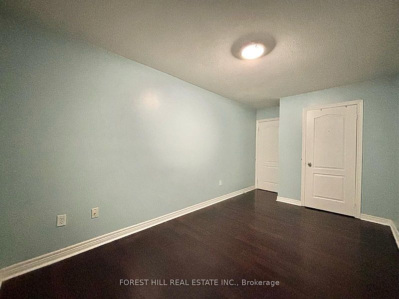 Brampton House for rent - 3 Bedrooms — photo 12