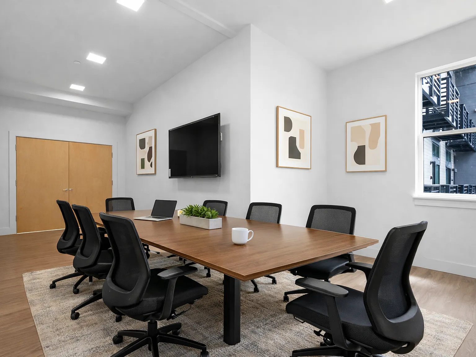 510 Broadway — Photo 3