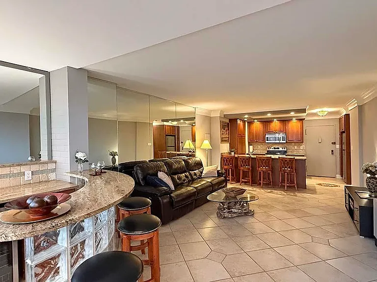 380 Mountain Rd #208 — Photo 7