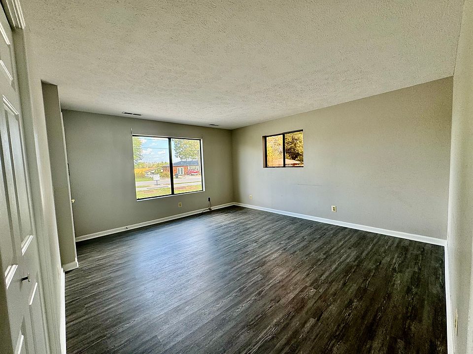 1st image of 359 E Noel Dr #8