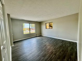 359 E Noel Dr #8, Cadiz, KY 42211