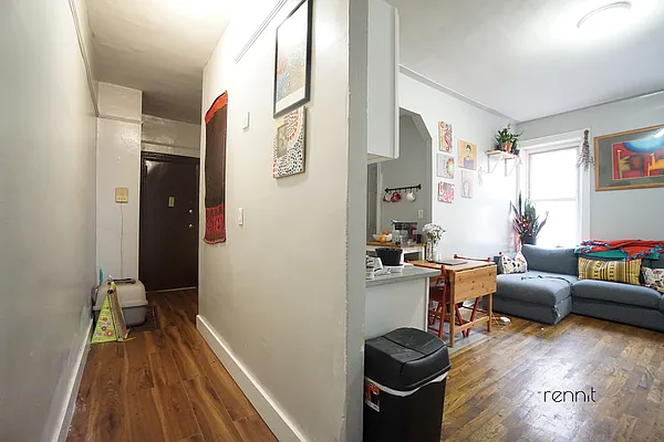 Rented by Rennit Inc. | media 3