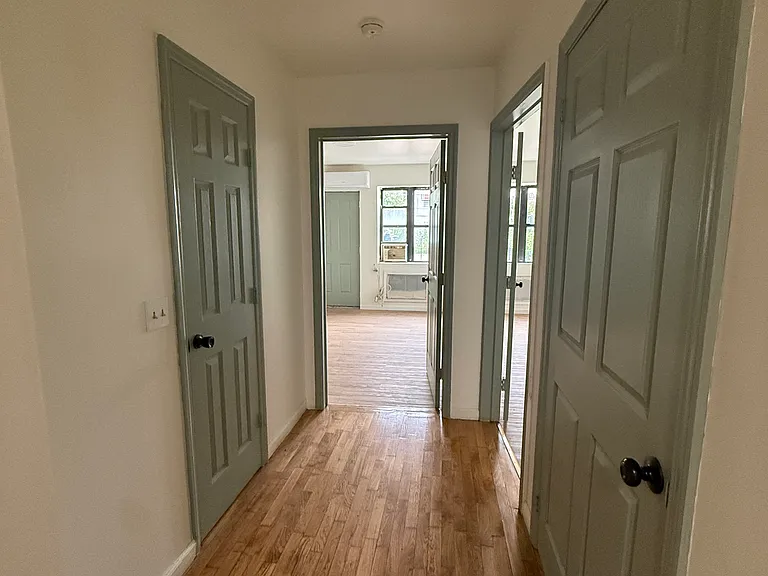 1664 Prospect Pl #1 — Photo 9