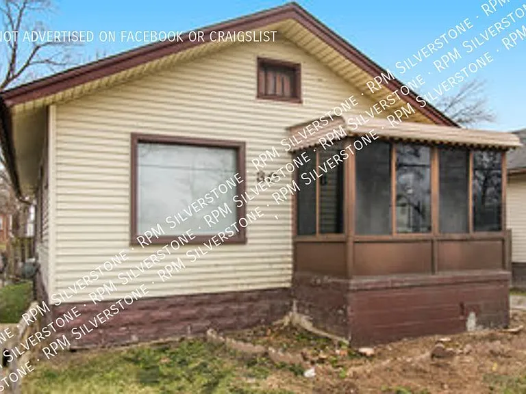 30 N Sanford St — Photo 4