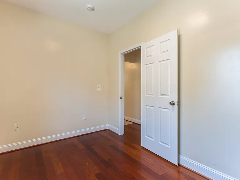 1706 Harman Ave — Photo 6