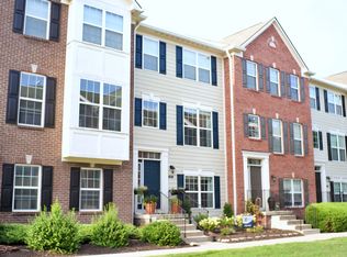 9075 Teaneck Dr, Fishers, IN 46038