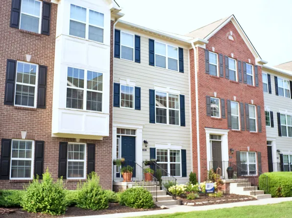 9075 Teaneck Dr, Fishers, IN 46038