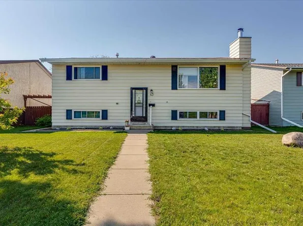43 N Oak St, Red Deer, AB T4P 1R8