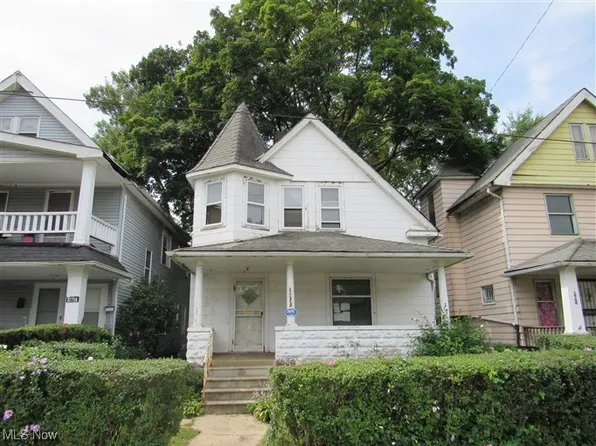 12712 Cornado Ave, Cleveland, OH 44108