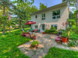 286 McCarrons Blvd N, Roseville, MN 55113