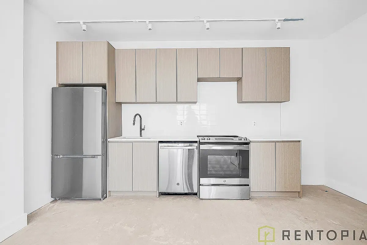 1634 Flatbush Avenue — Photo 1