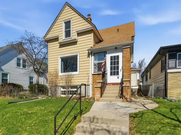 3864 E Cudahy Ave, Cudahy, WI 53110