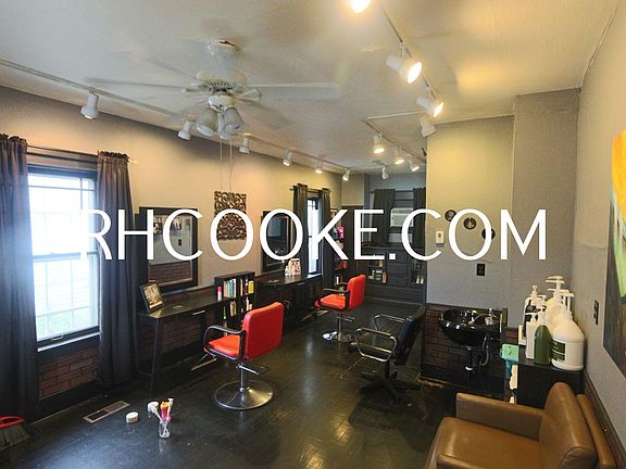 2nd image of 1207 W Northwest Blvd