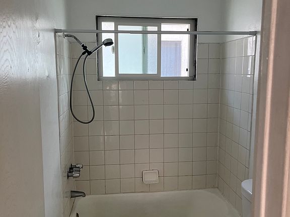 5th image of 1224 N Mansfield Ave #7