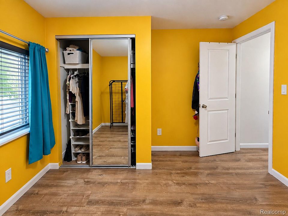 1754 Beechmont St, photo 21