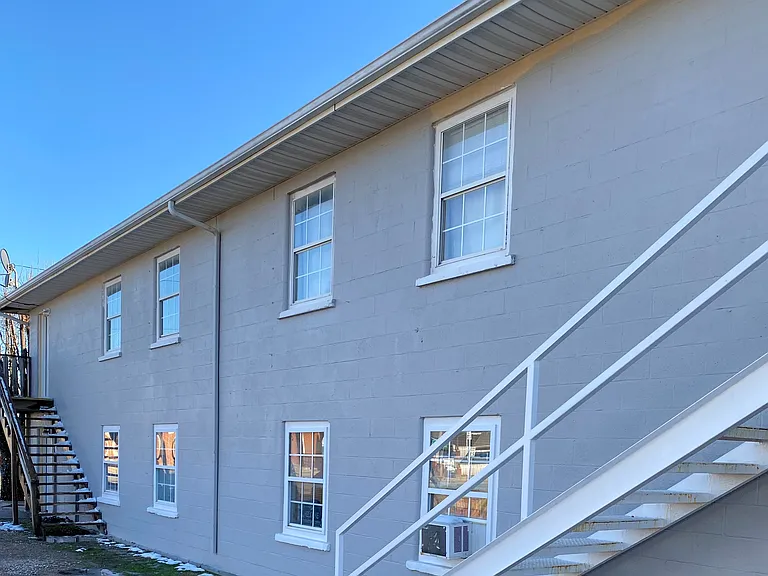 223 N Main St — Photo 1