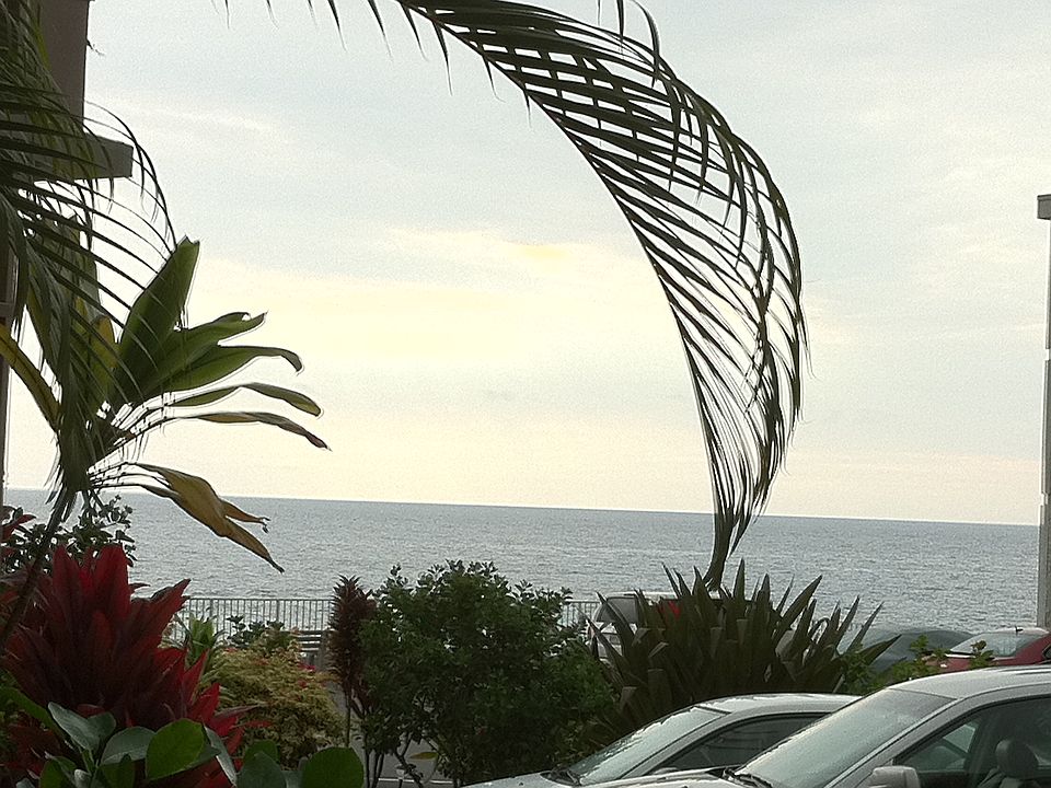 1st image of 75-6016 Alii Dr APT 138